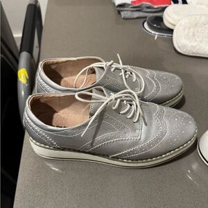 Women's Silver Oxford Shoes